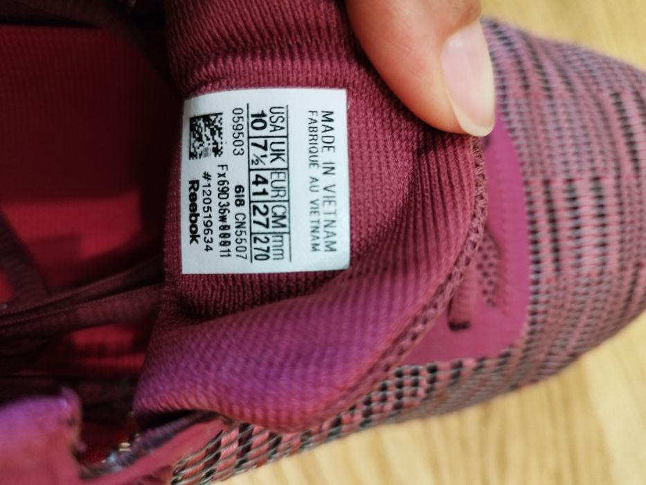 Reebok маратонки 41 номер