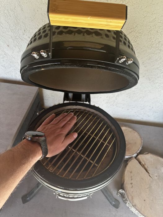 Kamado gratar carbune (green egg)