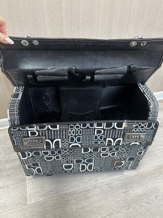 Чемодан для парикмахера , кейс для мастеров