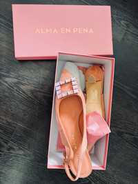 Alma en Pena Classic Heels