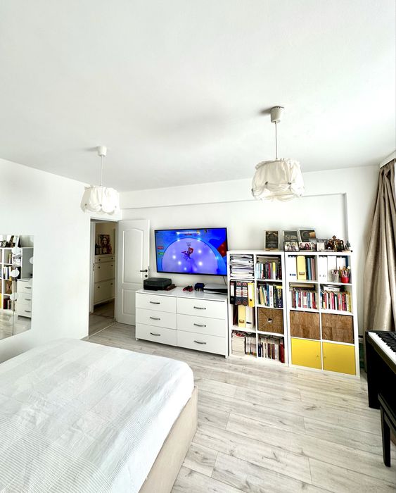 Inchiriez apartament 2 camere central Stefan cel Mare