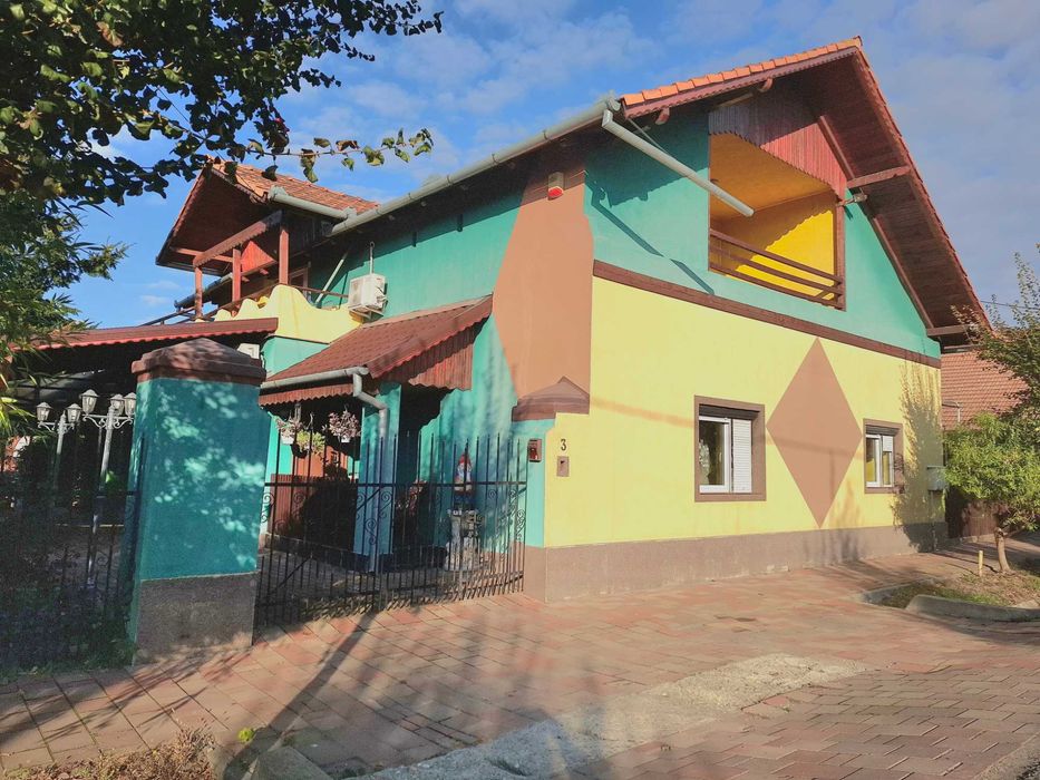 Casa P+M de vanzare - Sannicolau Mare