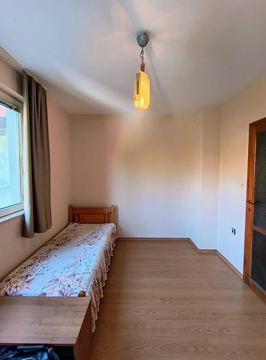 Дава се под наем Тристаен апартамент в Пловдив, Кючук Париж - 87 кв.м за 418.2 € - Снимка #7