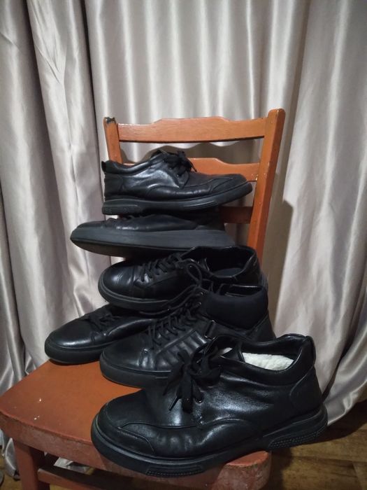 Продам ботинки мужские зимние  фирменные