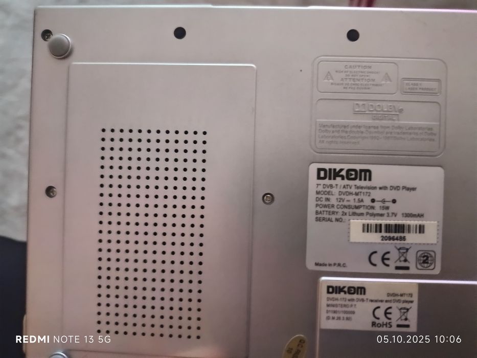 Se vând doua dvd playere la set