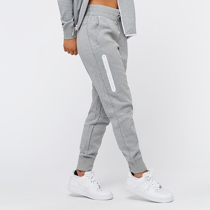 Дамско долнище Nike Tech Fleece  M