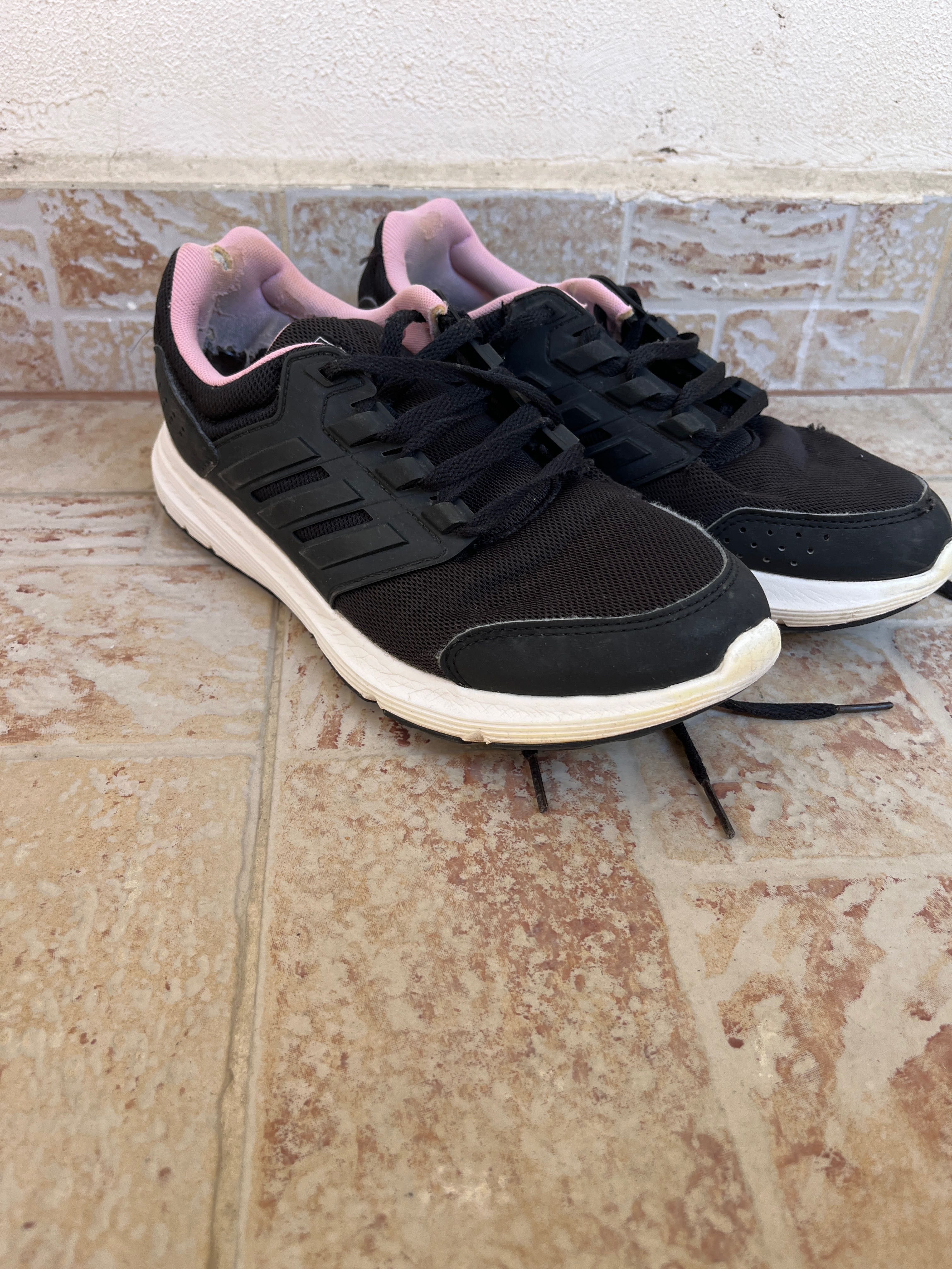 Дамски маратонки - Adidas, Nike - 39, 40