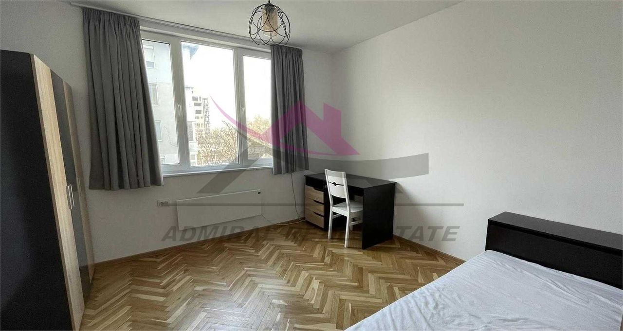 Дава се под наем Тристаен апартамент в Варна, Левски - 80 кв.м за 650 € - Снимка #2