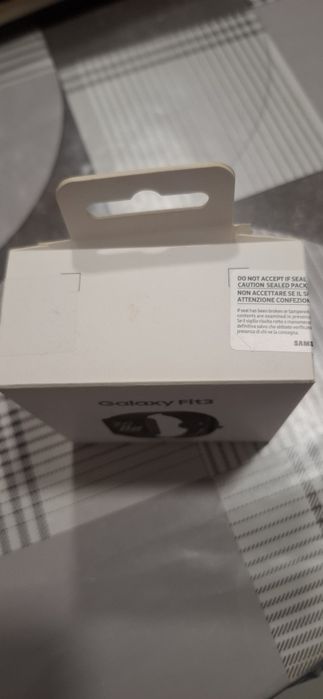 Смарт часовник "SAMSUNG Galaxy Fit 3"