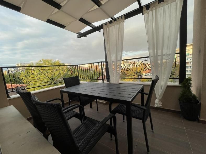 Дава се под наем Тристаен апартамент в Пловдив, Каменица 1 - 110 кв.м за 680 € - Снимка #6