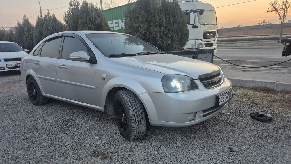 Lacetti 1.8 2010 idiyalni