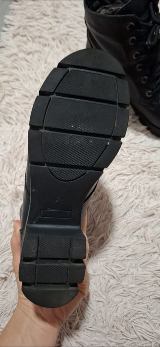 Vand adidasi /pantofi