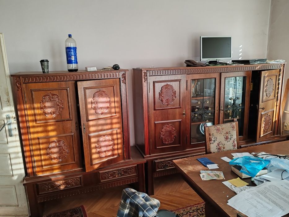 Vând  mobile și sobe de teracote