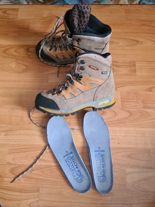 Ghete damă Meindl Air Revolution 3.1 Gore-Tex, mărimea 39