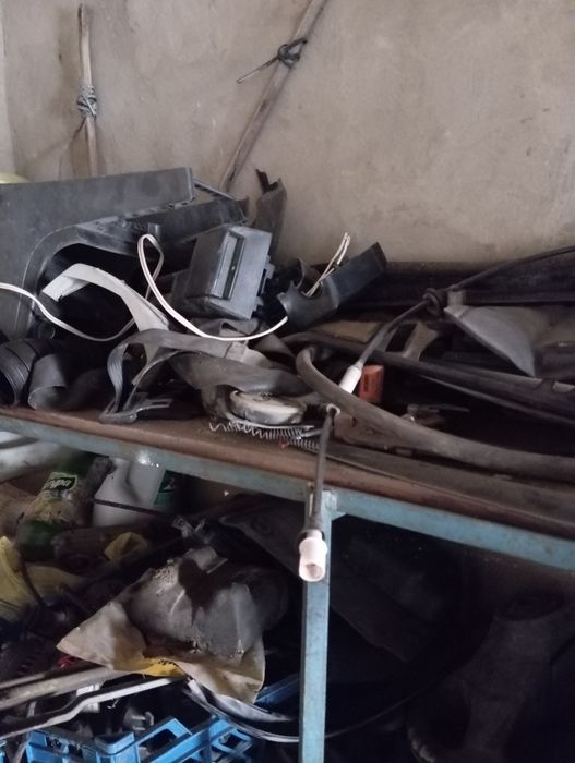 Продам запчасти на Фольксваген Пассат и фиат сидан