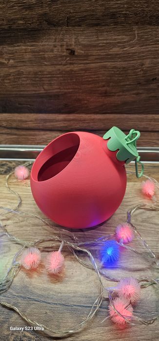 Коледна топка за бонбони