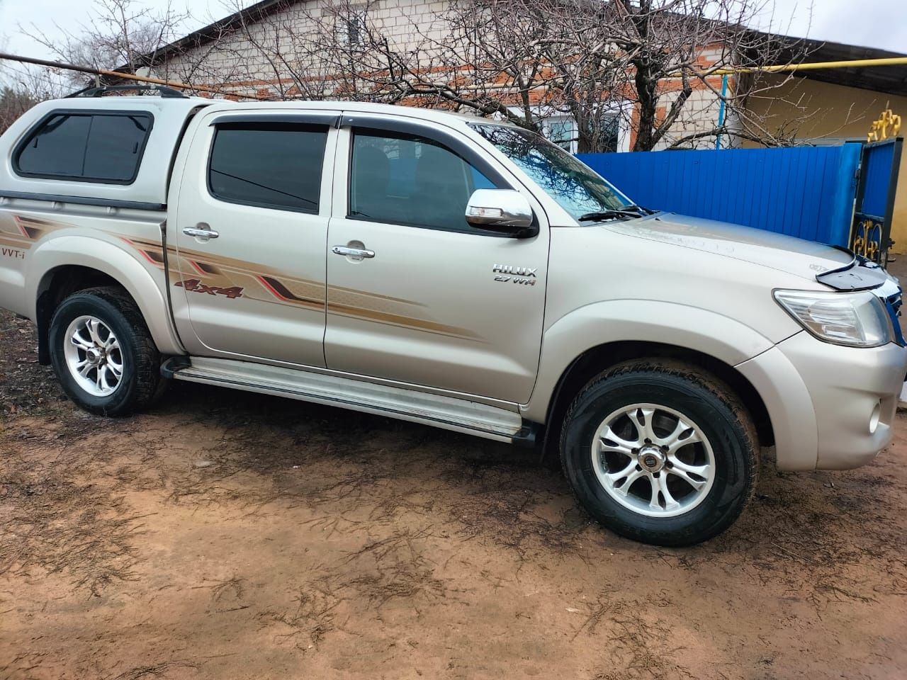 Продам Hilux в хорошем состоянии