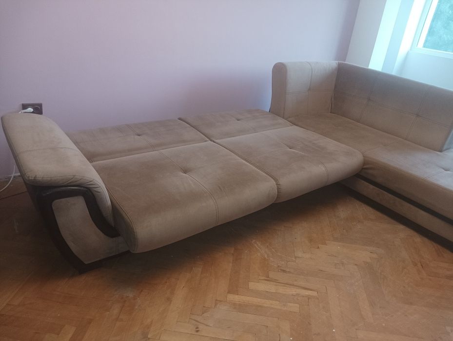 Диван ъглов с клик клак механизъм за спане