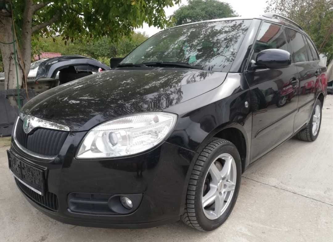 Ляв и Десен L и R Фaр за Шкода Фабия/Skoda Fabia 2/2007--2009 Лупа