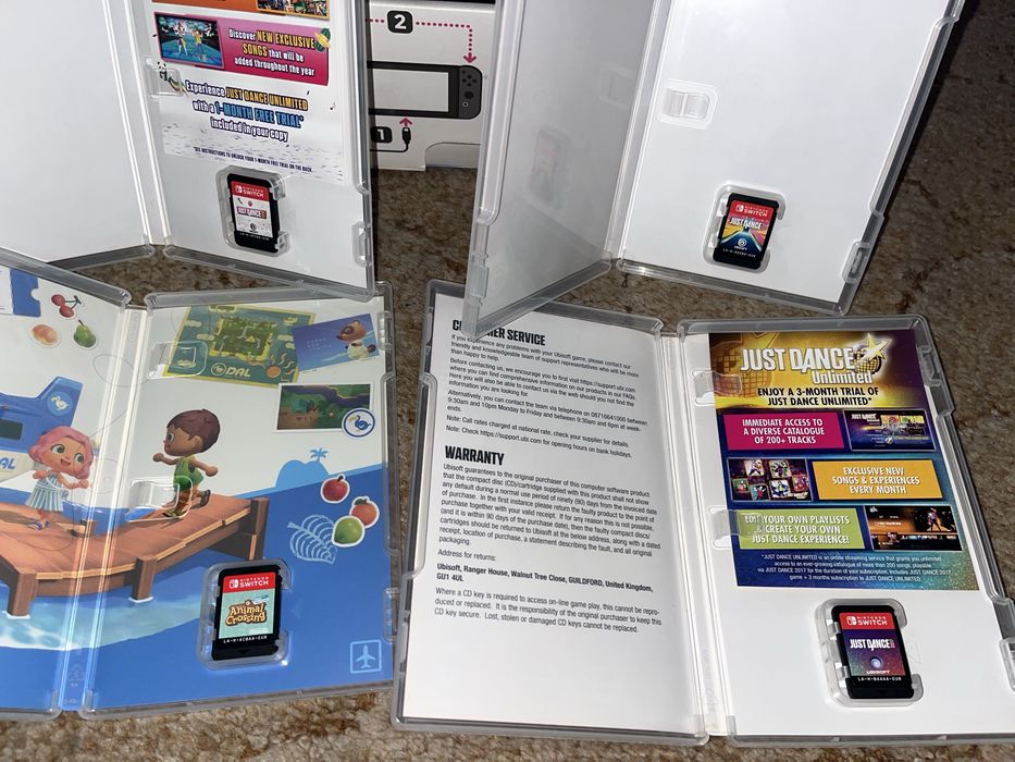 Nintendo Switch + accesorii si 5 jocuri (Animal Crossing, Just dance)
