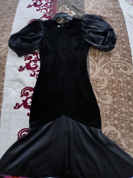 Продается вечернее платье