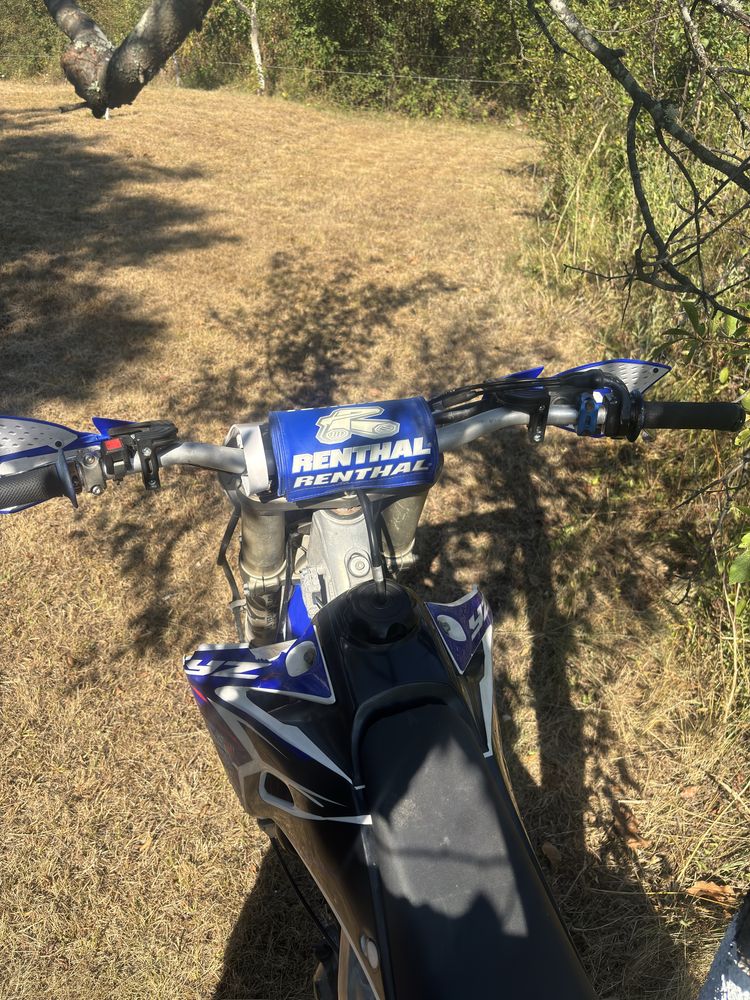 Продавам Yamaha yz250f