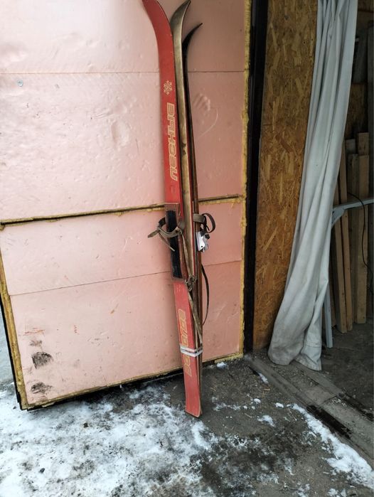 Продам Лесные лыжи