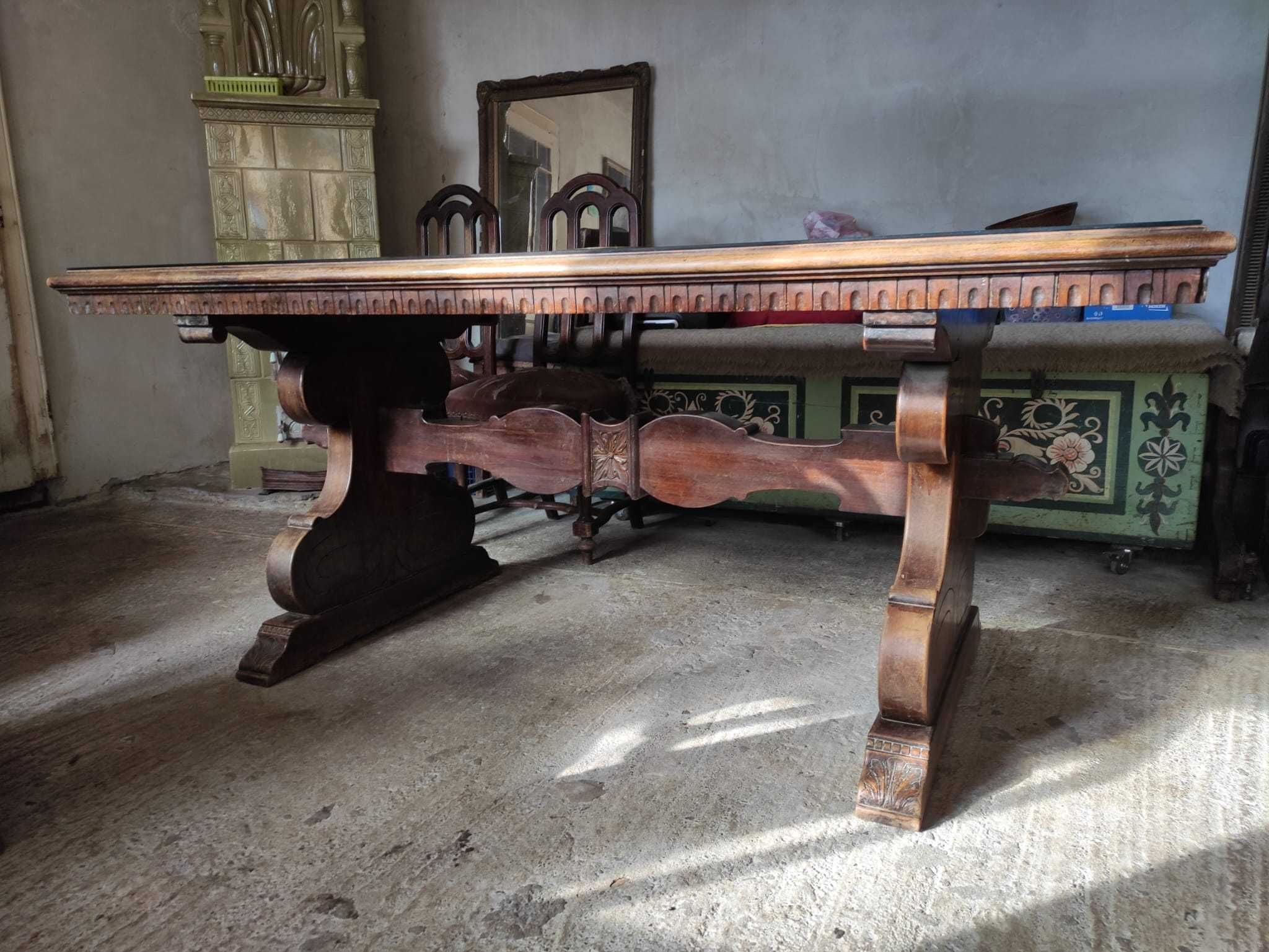 Masa masiv din lemn de nuc stil Florentin