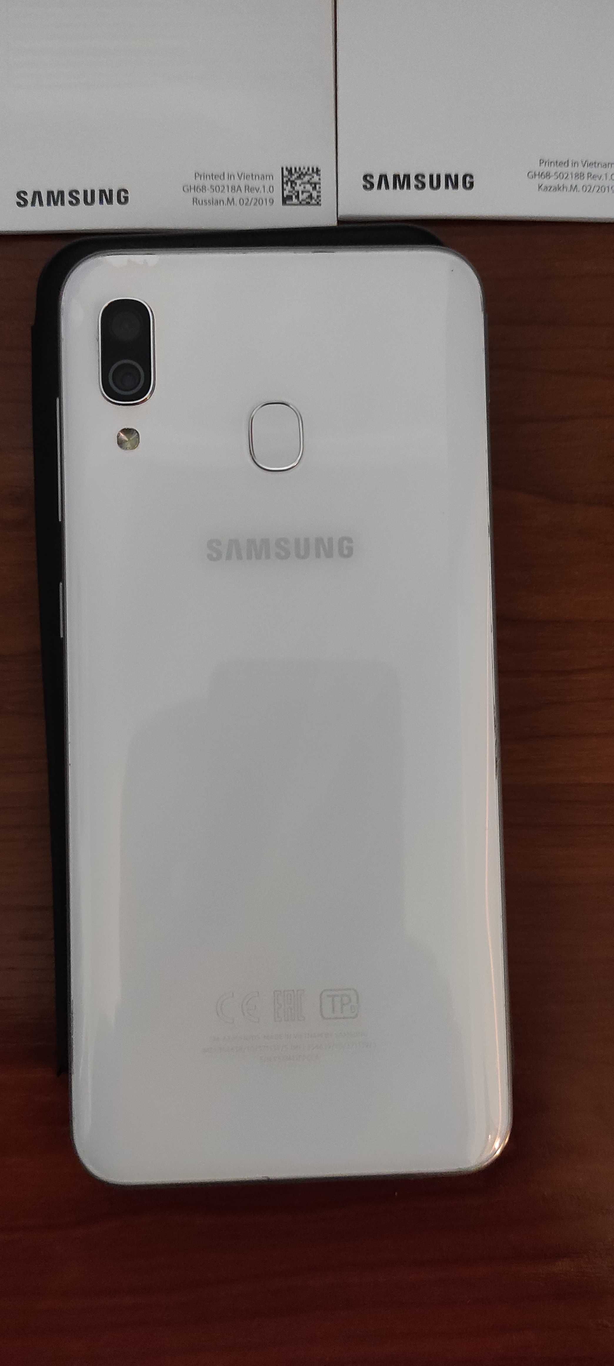 Samsung Galaxy A30
