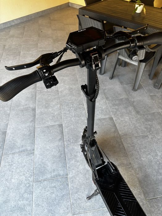 Trotinetă electrica Kukirin G2 Max-puternică, stabilă și confortabilă