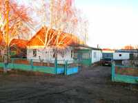 Три дома с баней,гаражом, сараем, и большим участком 30км от Темиртау