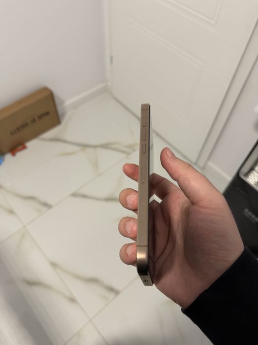 Iphone 16 pro max 256gb 100% baterie nou.