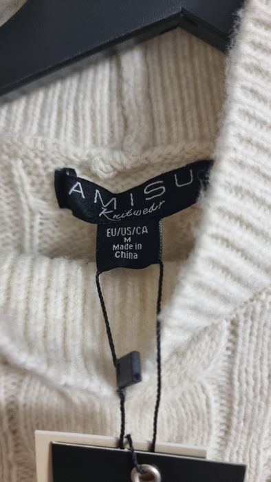 Vesta tricotată New Yorker nouă