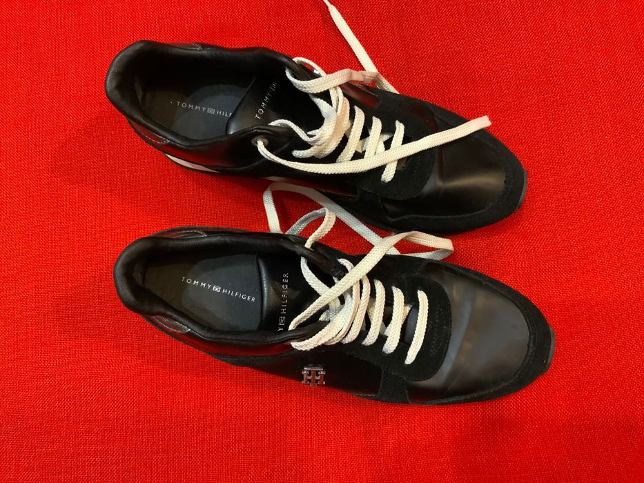 Tommy Hilfiger-оригинални обувки 42 размер