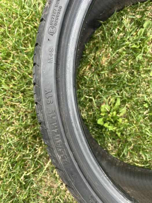 Anvelopa 255/30/19 RUN FLAT M+S R8+