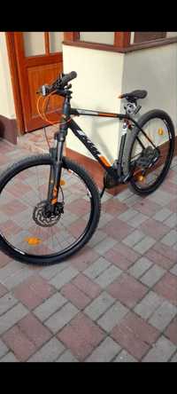 Vand bicicleta ktm ca nouă-1800 lei