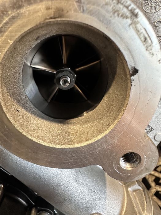 Turbina Dacia duster 1.5 Dci euro 6 cu adblue 144102267r Renault