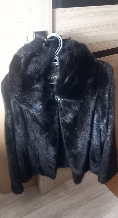 Продам норковую шубу автоледи