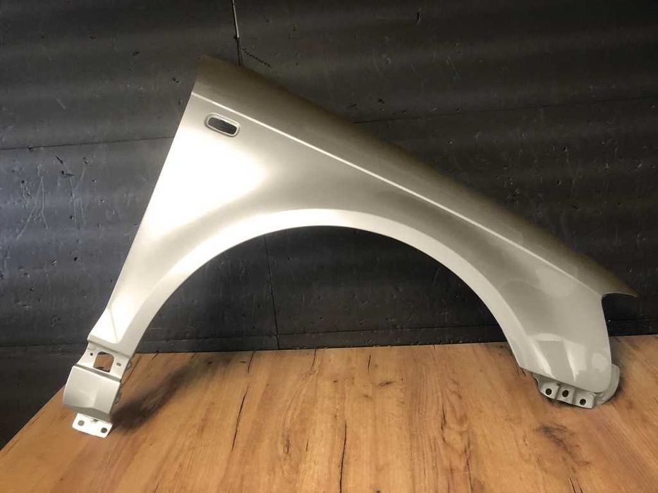 Aripa Fata Dreapta Audi A3 8P An 2003-2008 (Gri (LY1Q))