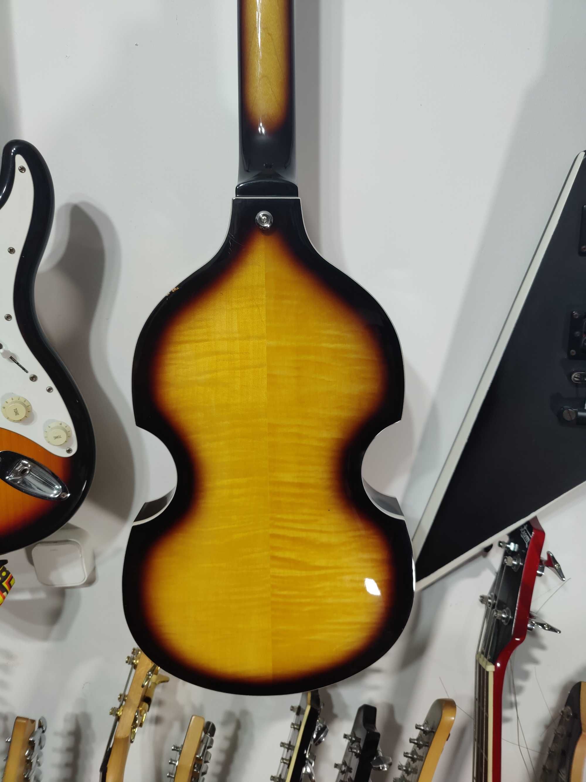 Chitara Tokai Violin Bass, made in China