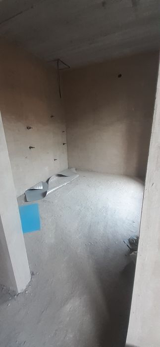 Каропка 2.5 сотик сотилади мехнат пост йакинида