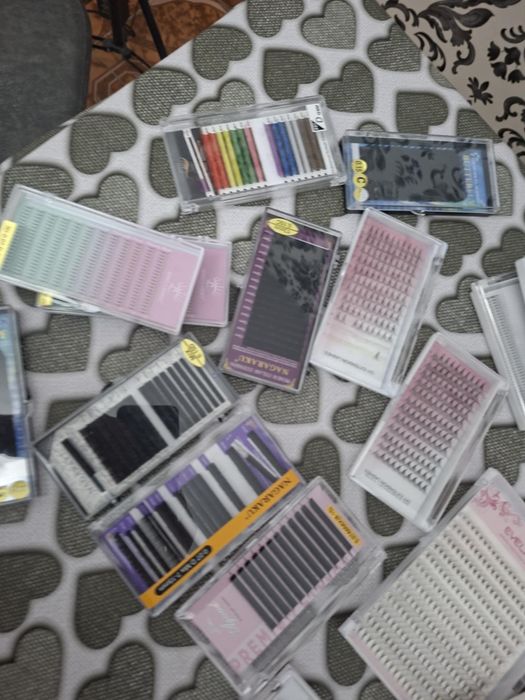 Vând 15 de casete de extensibile de gene