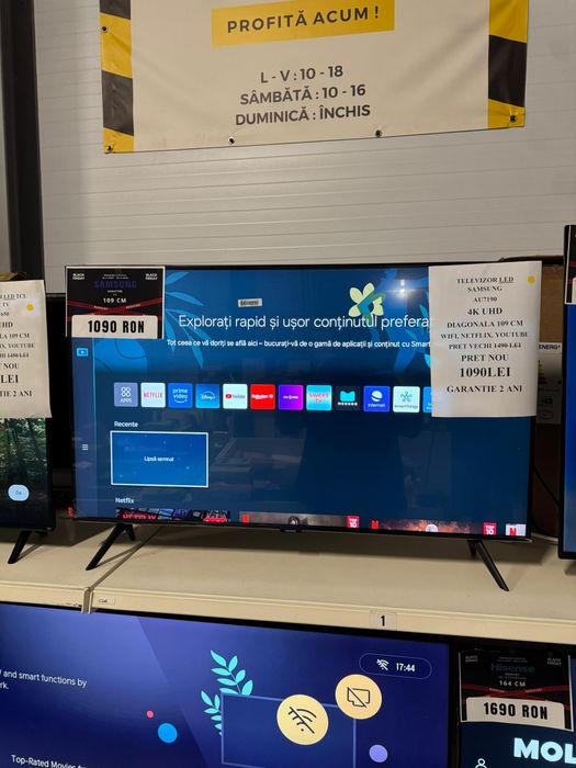 Televizor LED Samsung 109cm, Smart 4K