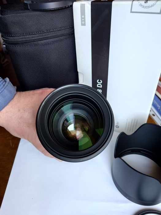 Obiectiv zoom Sigma 50-100mm f1.8 montura Canon EF