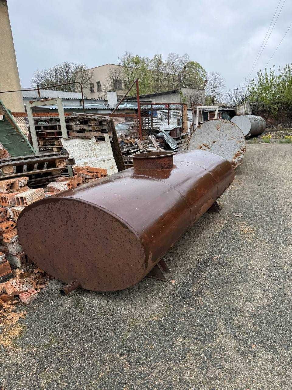 Продавам цистерни