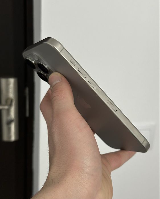 IPhone 15 Pro Max-21 cicluri de încărcare !