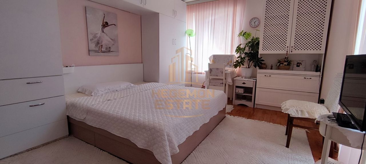 Продава се Тристаен апартамент в к.к. Св.Св. Константин и Елена - 101 кв.м за 2248 €/кв.м - Снимка #2