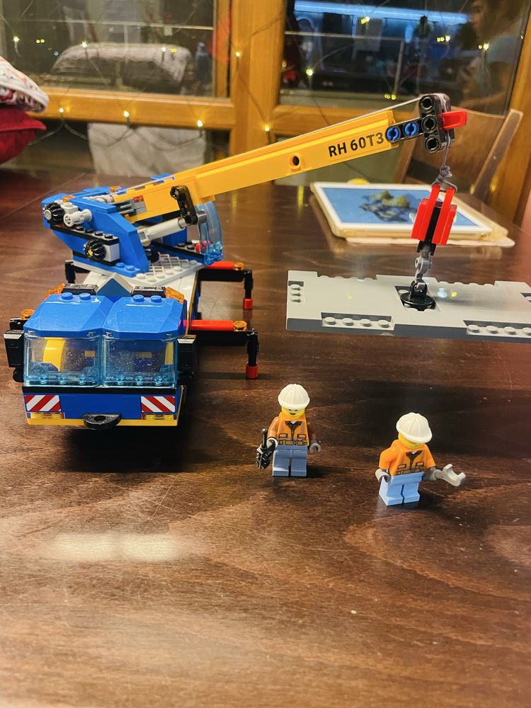 LEGO City - Мобилен кран 60324, 340 части