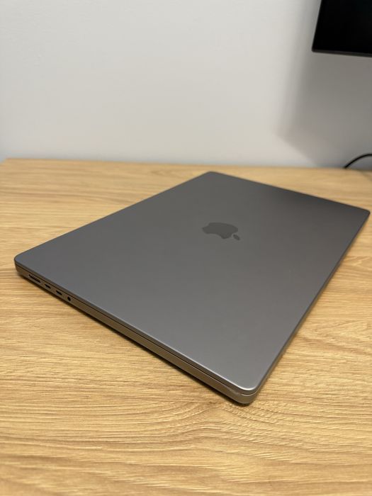 Laptop Apple Macbook Pro M1 Pro 16" Space Gray 16 GB Ram 500 SSD 2021