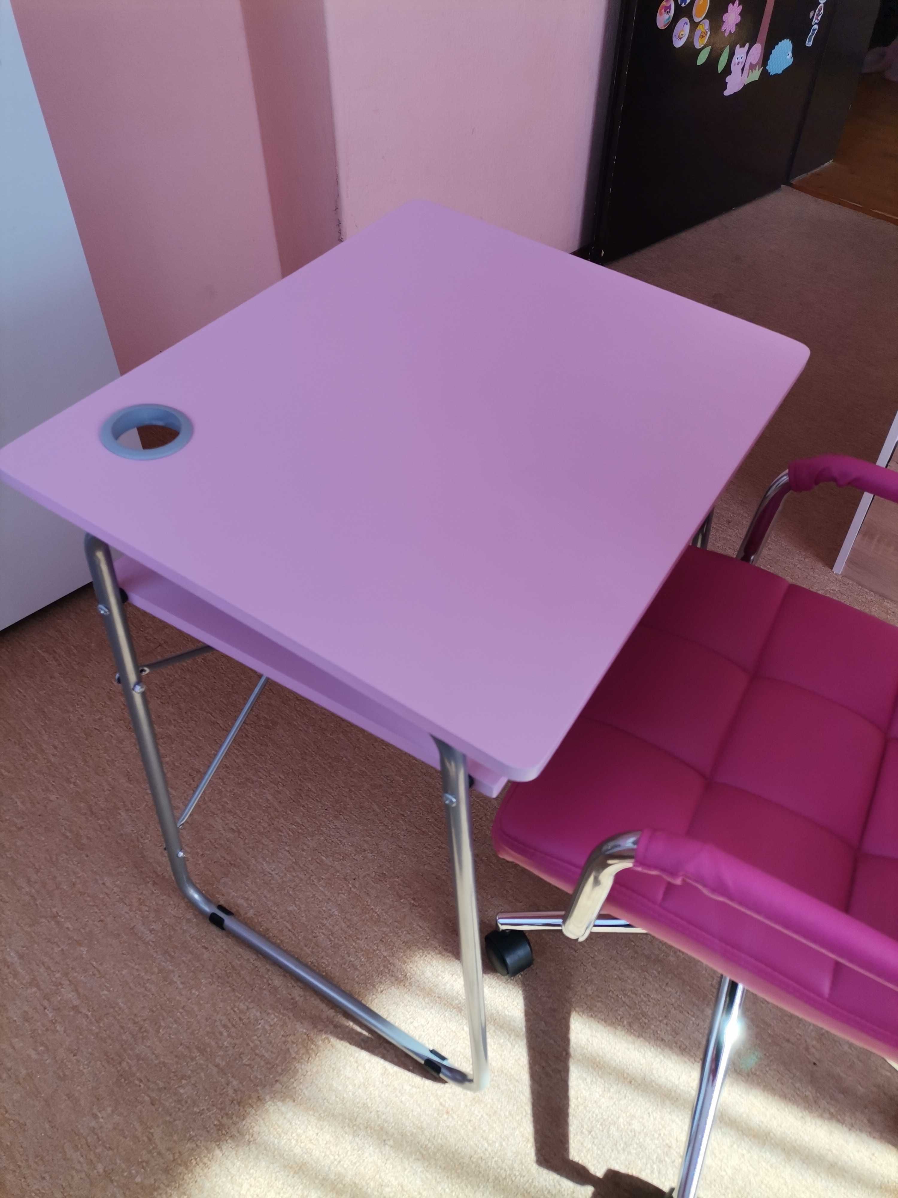 Детско розово бюро за момиче